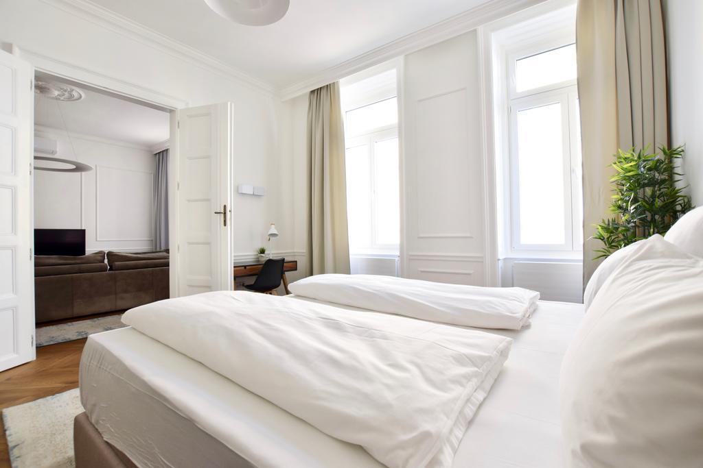 Luxury Apartment By Hi5 - Bazilika Suite Budapest Kültér fotó